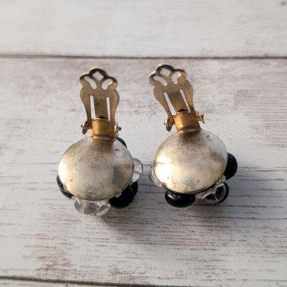 Vintage Clip On Earrings 0.75" Black & Clear Cluster - Picture 5 of 5